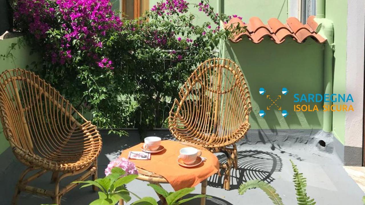 Casa Vacanze Zarinu Orgosolo Exterior foto
