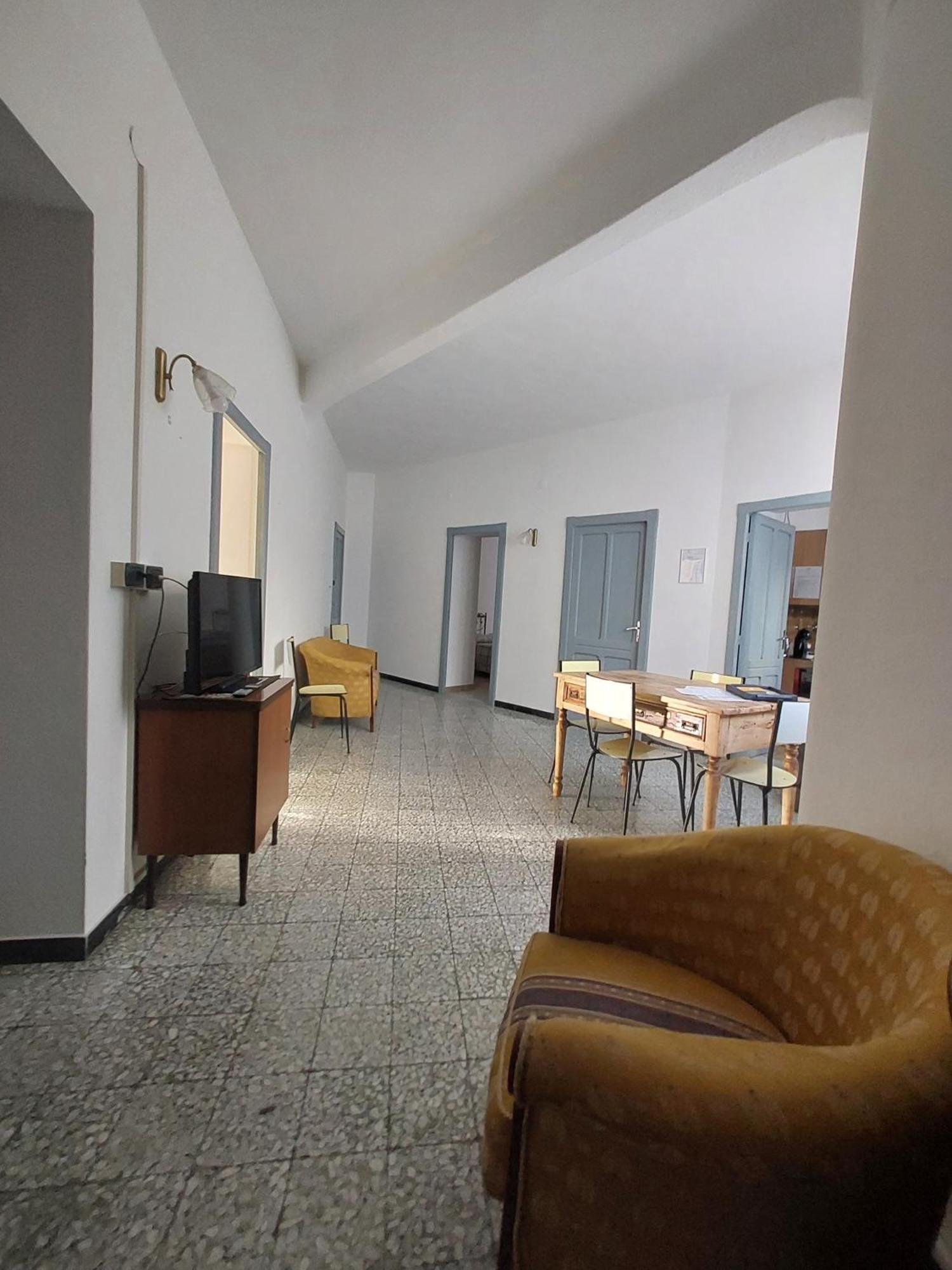 Casa Vacanze Zarinu Orgosolo Exterior foto