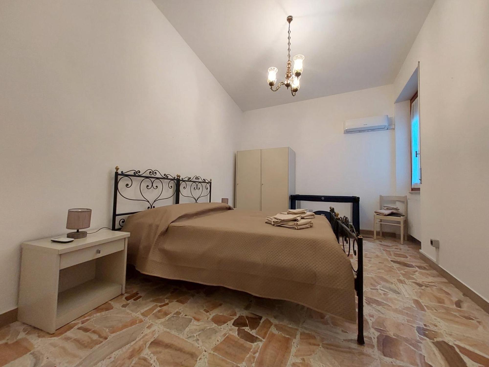 Casa Vacanze Zarinu Orgosolo Exterior foto