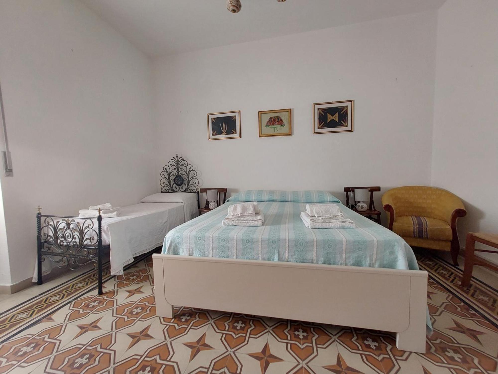 Casa Vacanze Zarinu Orgosolo Exterior foto