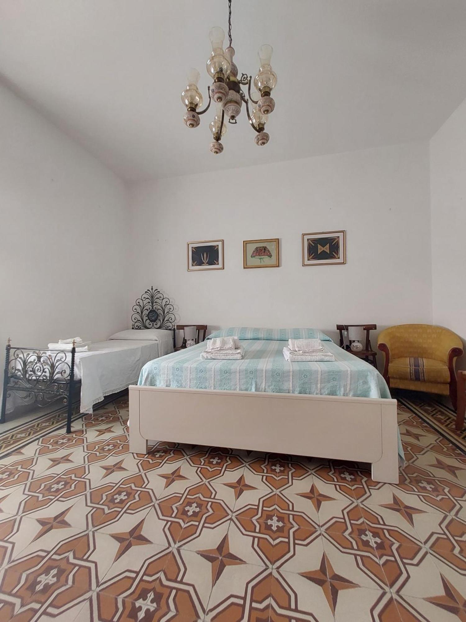 Casa Vacanze Zarinu Orgosolo Exterior foto